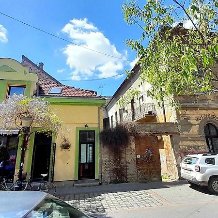 Cool & Cozy Center Apartment Subotica Exterior foto