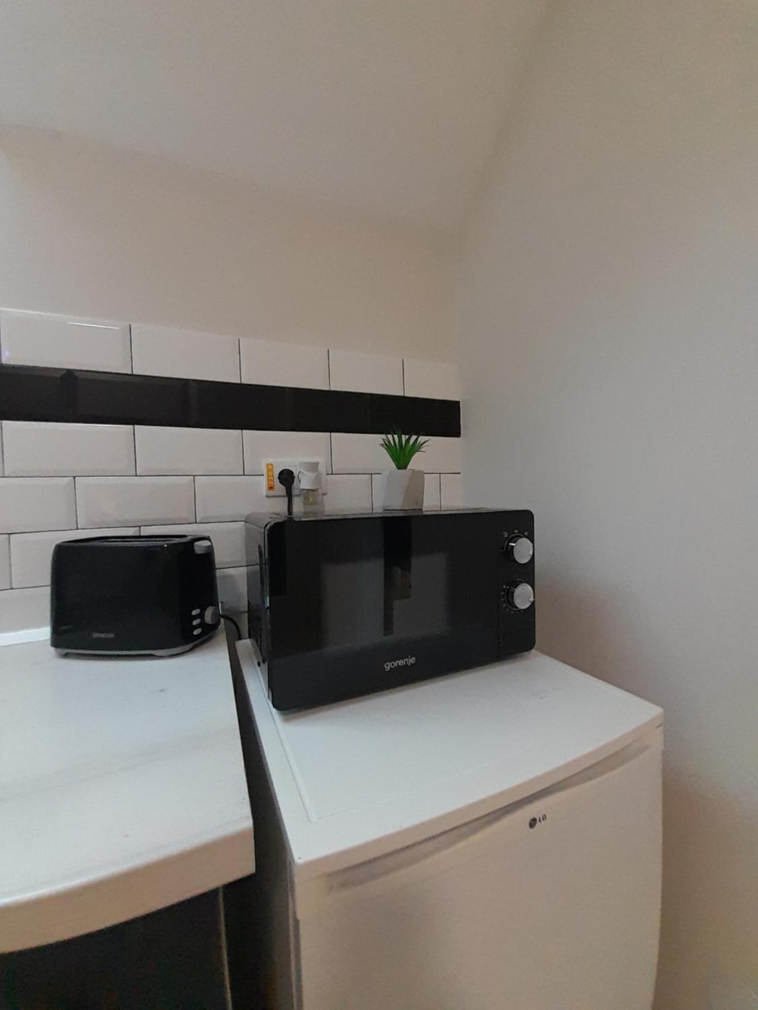 Cool & Cozy Center Apartment Subotica Exterior foto