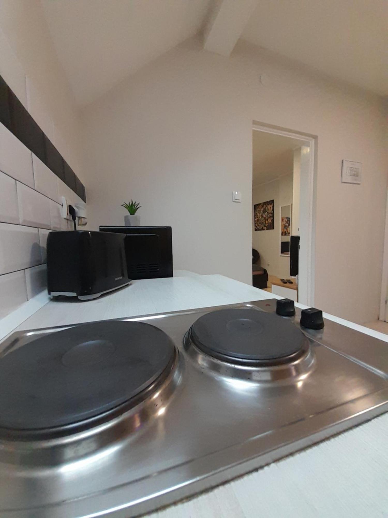 Cool & Cozy Center Apartment Subotica Exterior foto